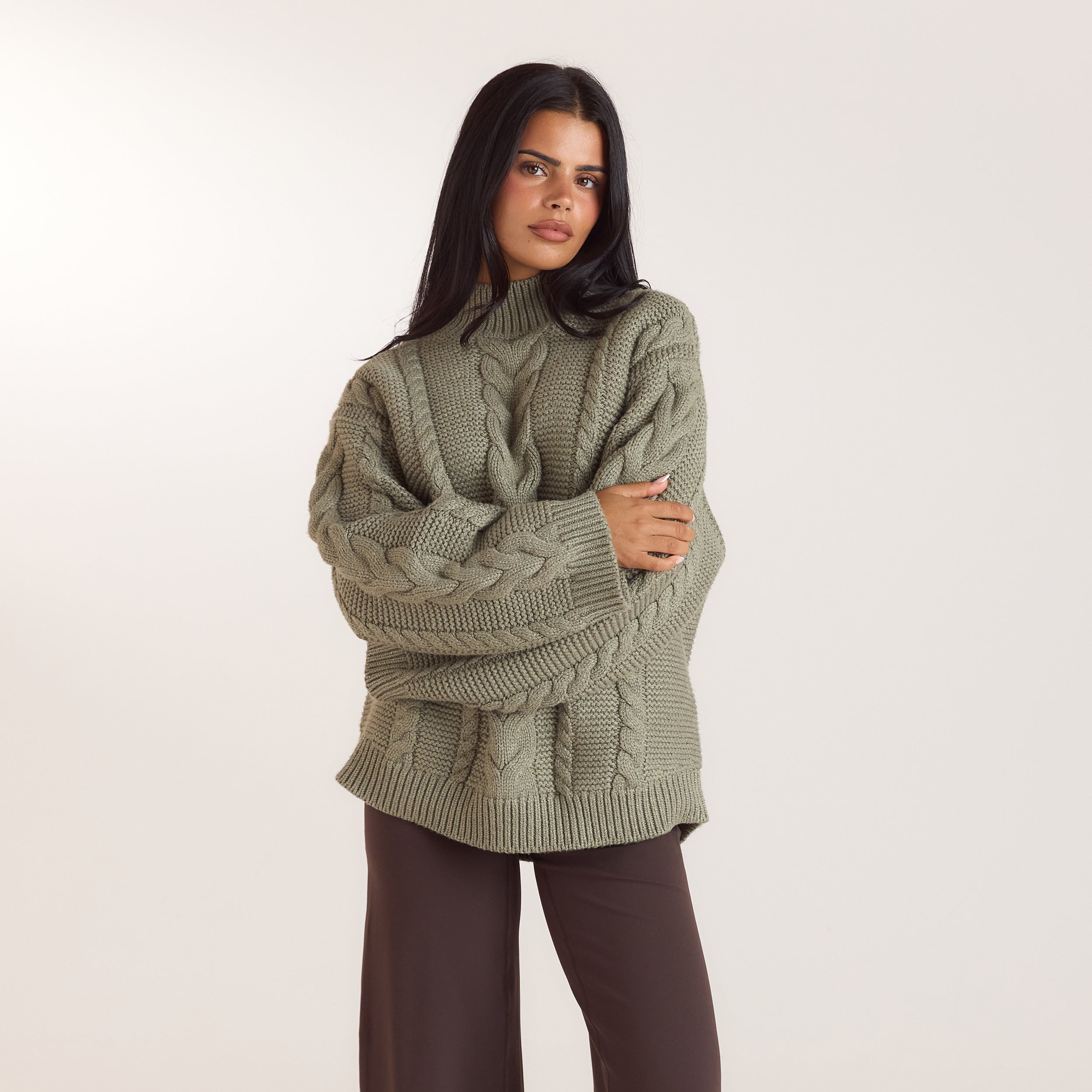Oversized-Strickpullover mit Zopfmuster - Olivgrün