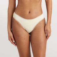 Comfort Brazilian Slip - Milchkaffee