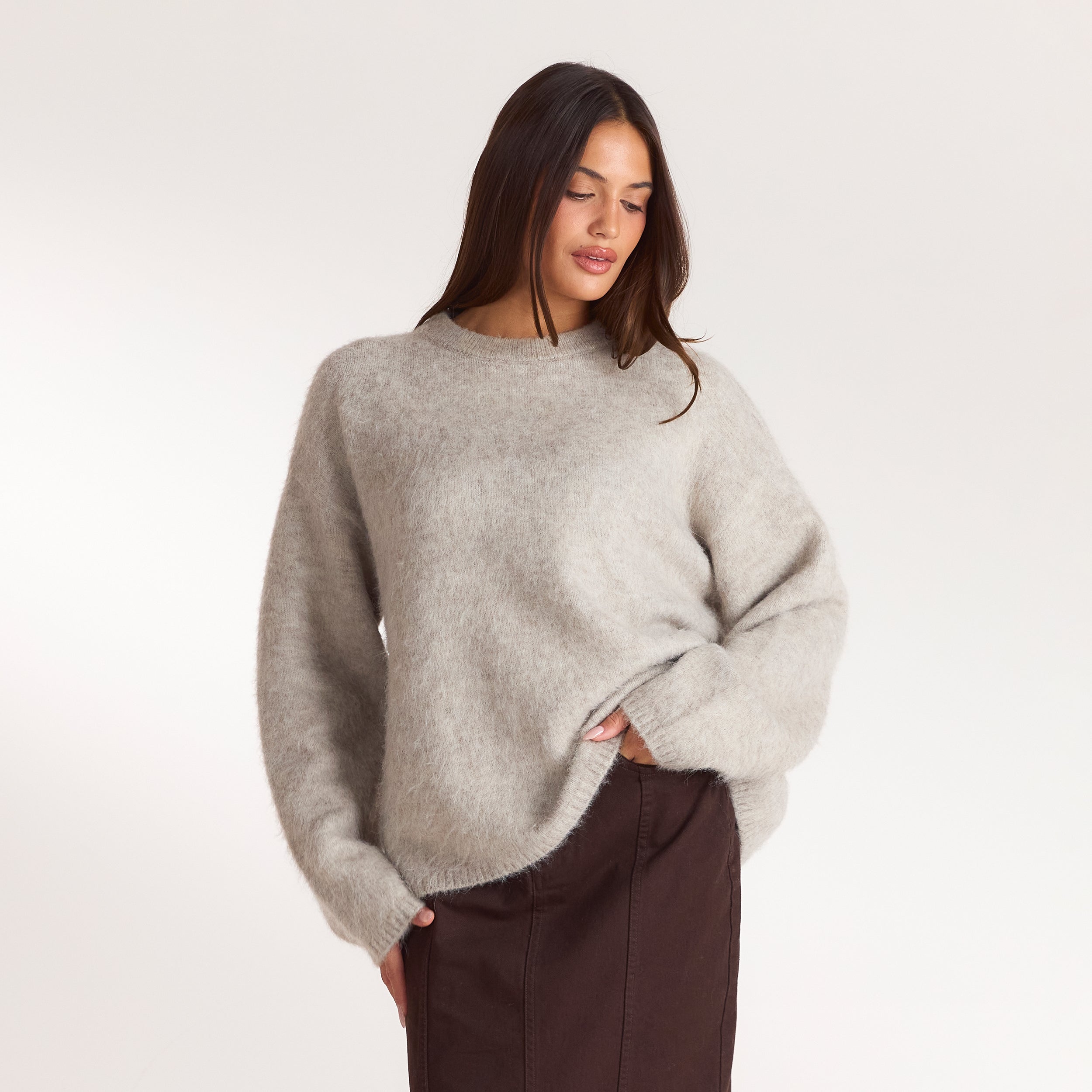 Flauschiger Strickpullover - Warmes Grau