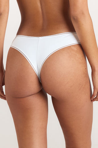 Comfort Brazilian Slip - Weiss alternate