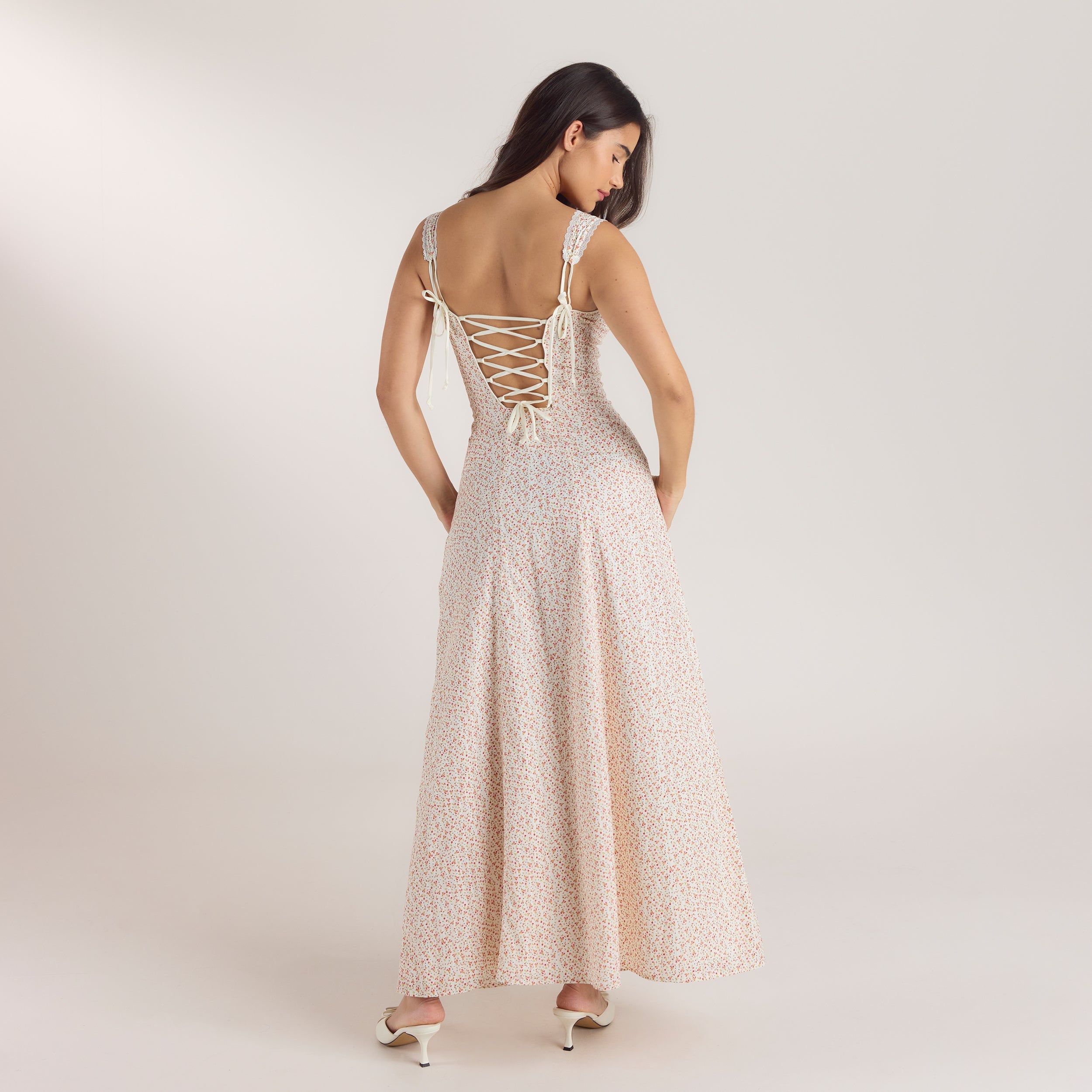  Maxikleid mit Korsetterie | Maxikleid mit Korsetterie - Blumencreme