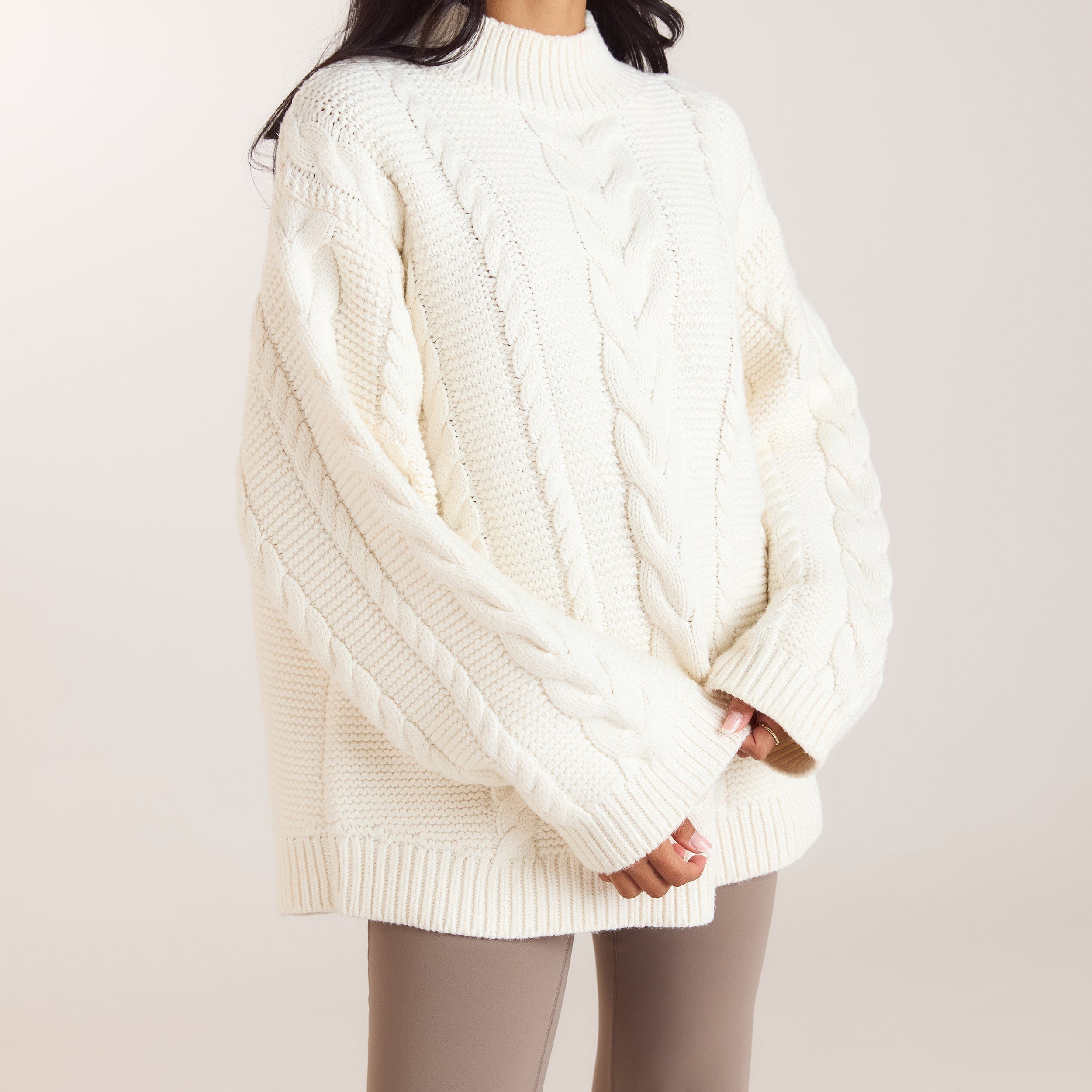 Oversized-Strickpullover mit Zopfmuster | Oversized-Strickpullover mit Zopfmuster - Crèmefarbe