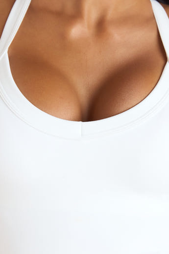 ContourSoft™ Cami-Top mit V-Ausschnitt - Weiss alternate