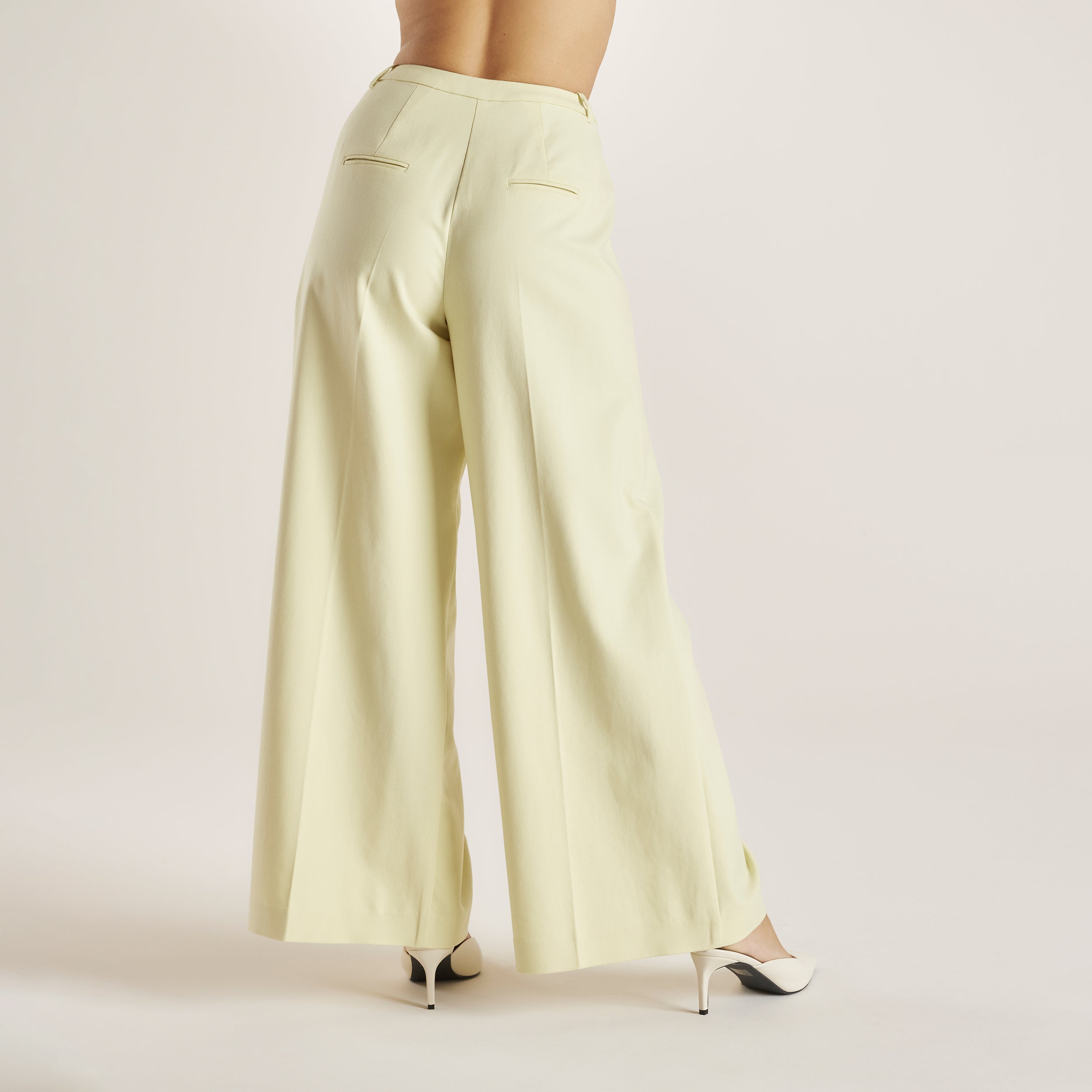 Weite Webhose | Weite Webhose - Buttermilch
