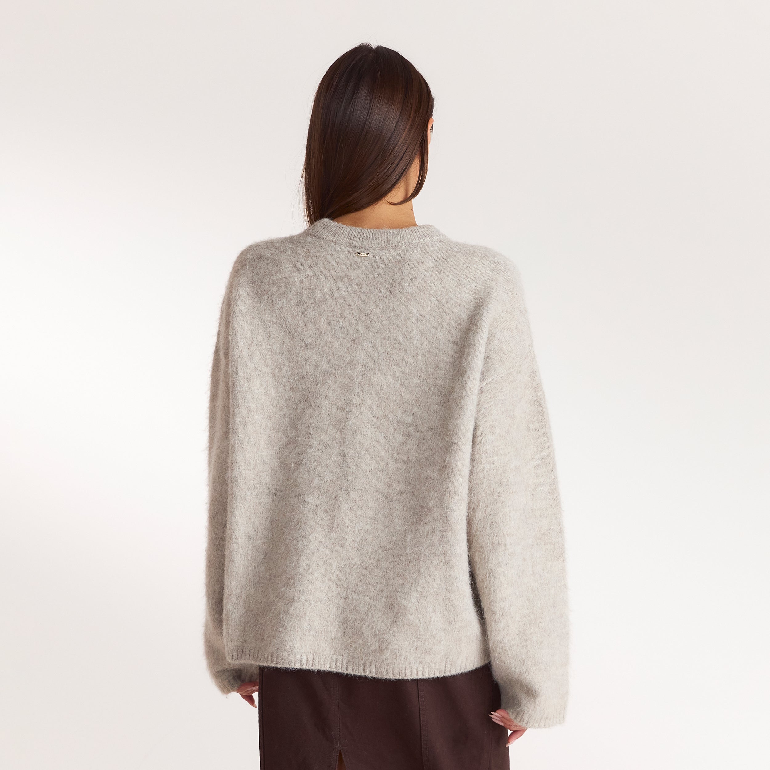 Flauschiger Strickpullover - Warmes Grau alternate