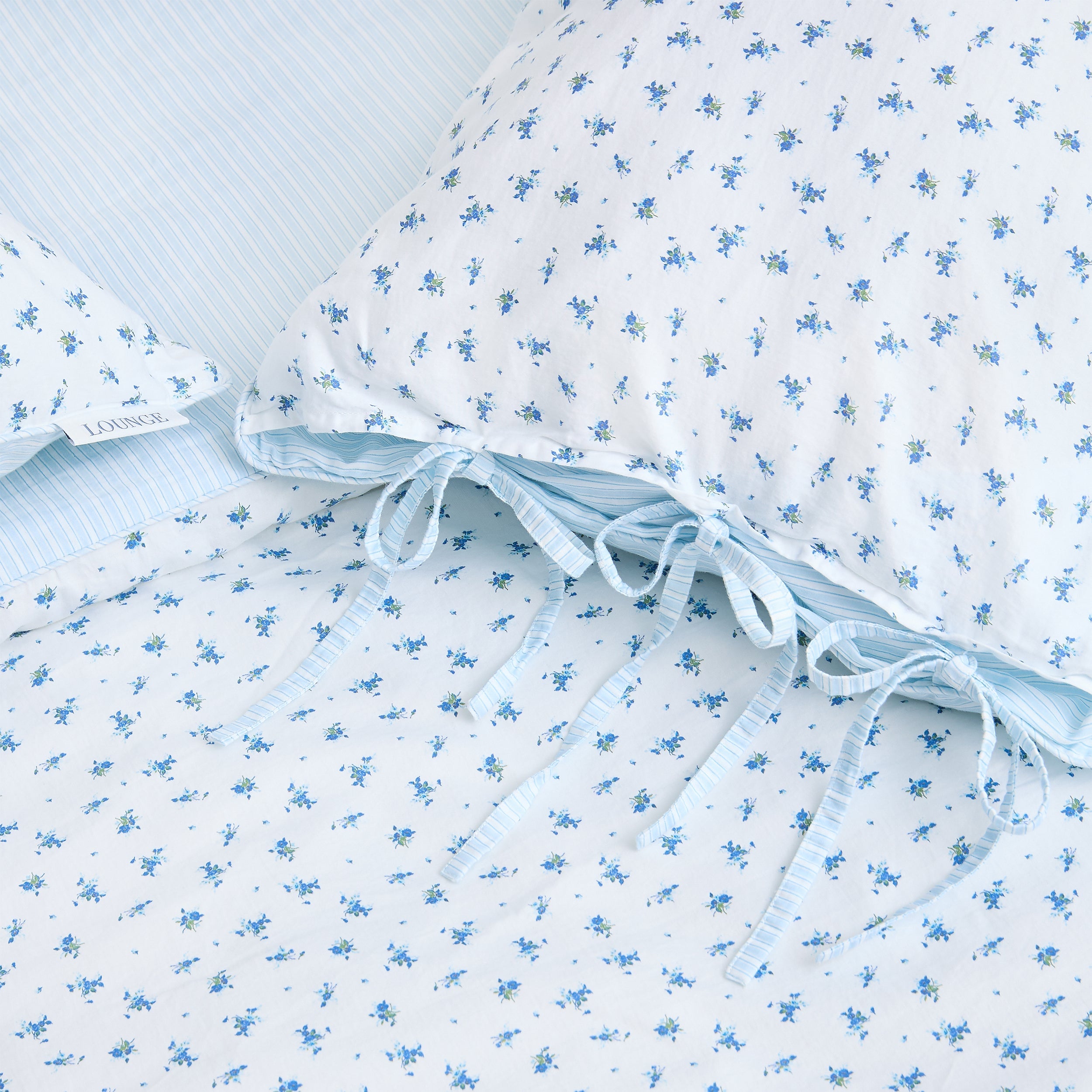 Bloom & Stripe Reversibler Bettbezug | Bloom & Stripe Reversibler Bettbezug - Blaues Blumenmuster