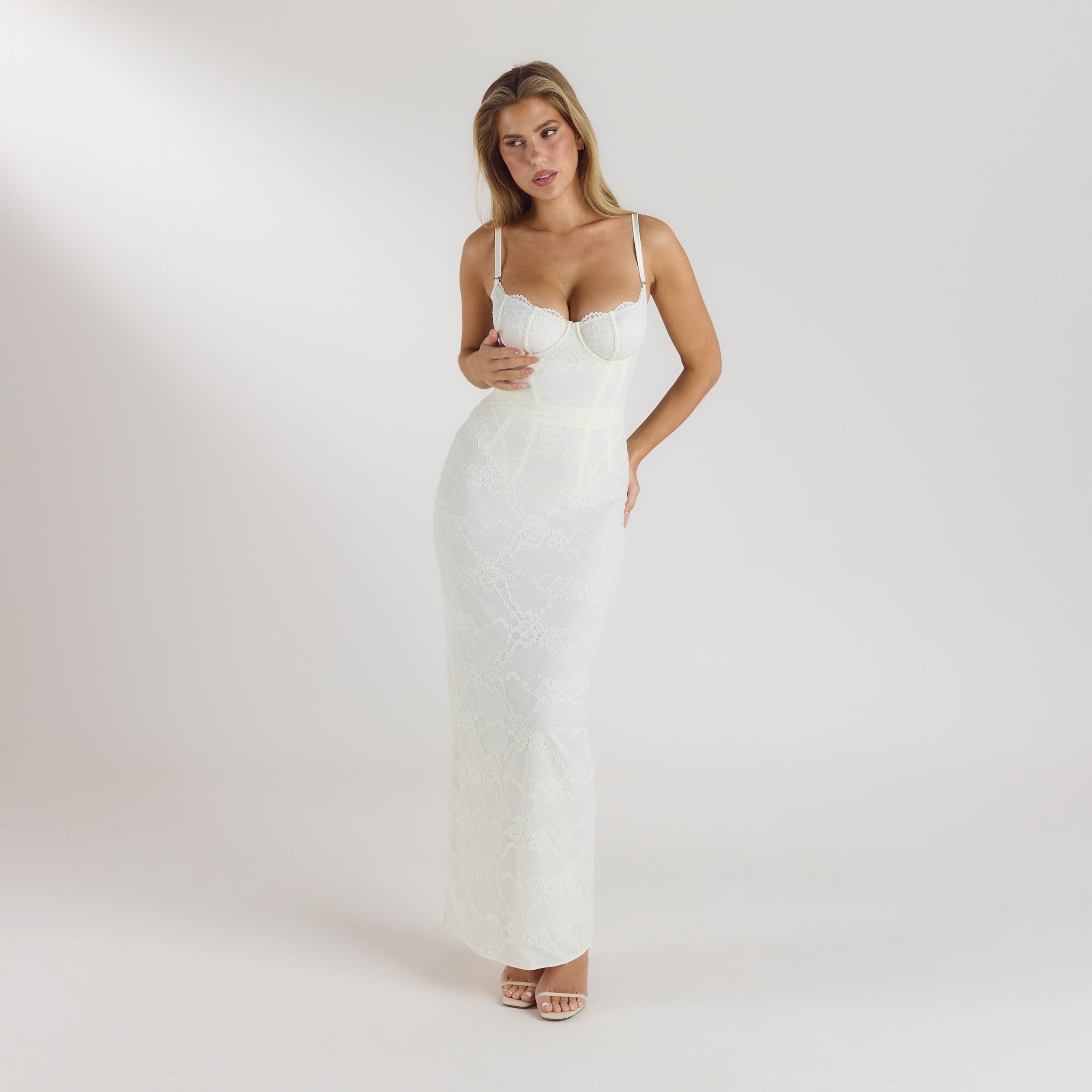 Blossom Maxikleid mit Body | Blossom Maxikleid mit Body - Crèmefarben