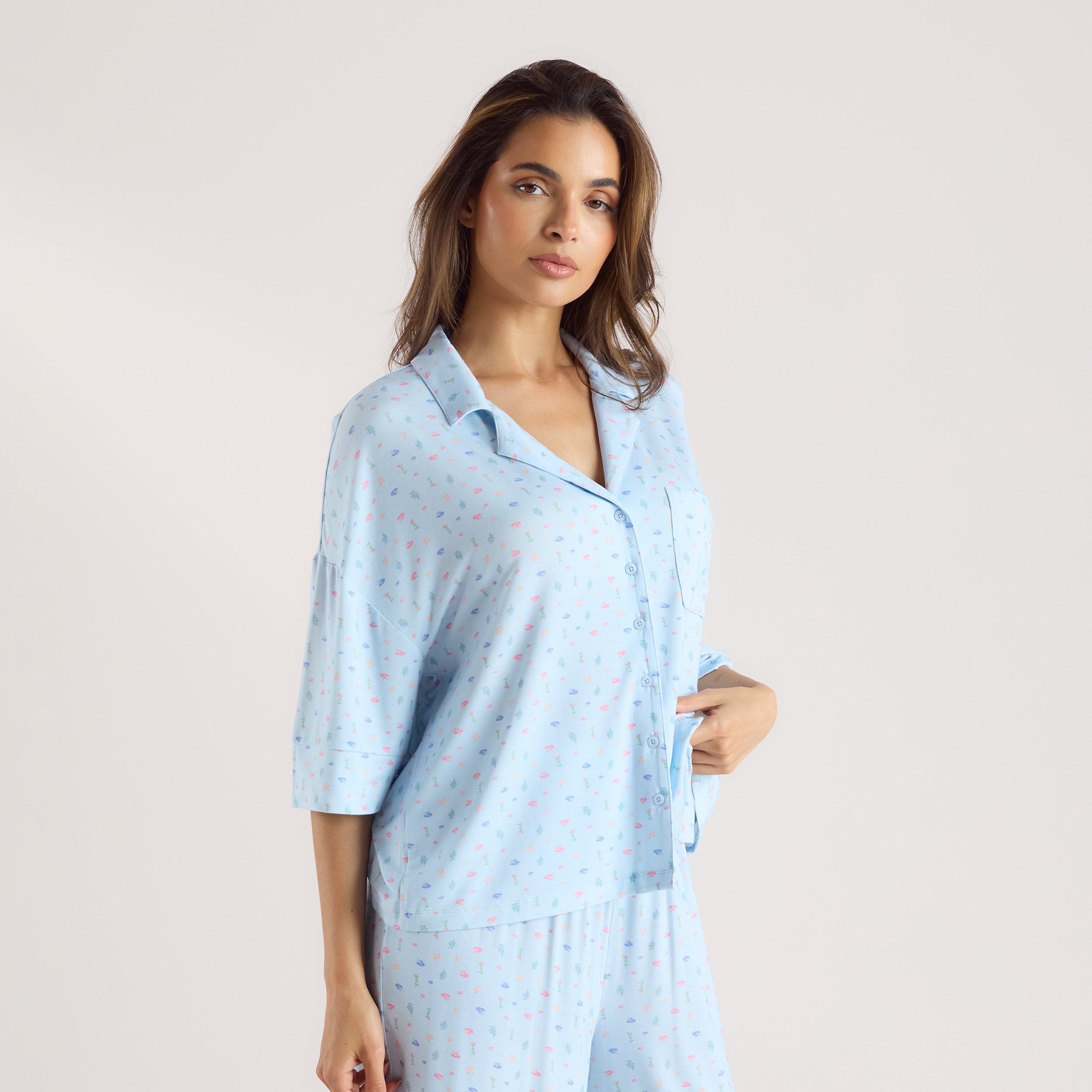Modal Pyjama-Shirt mit kurzen Ärmeln | Modal Pyjama-Shirt mit kurzen Ärmeln - Florales Blau