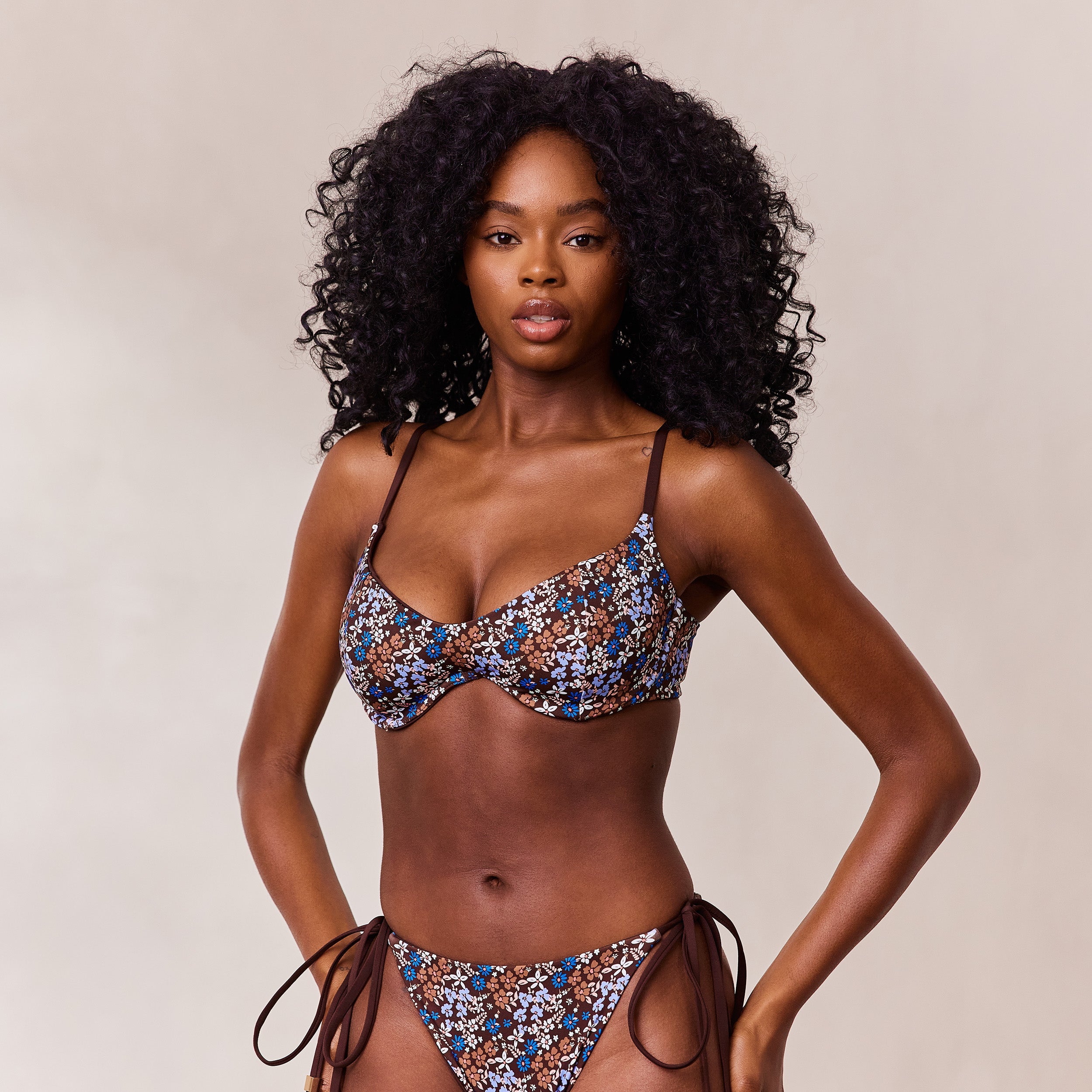 Reversible Underwire Bikini Top | Doppelseitiges Bikini-Oberteil mit Bügel - Braun/Floral