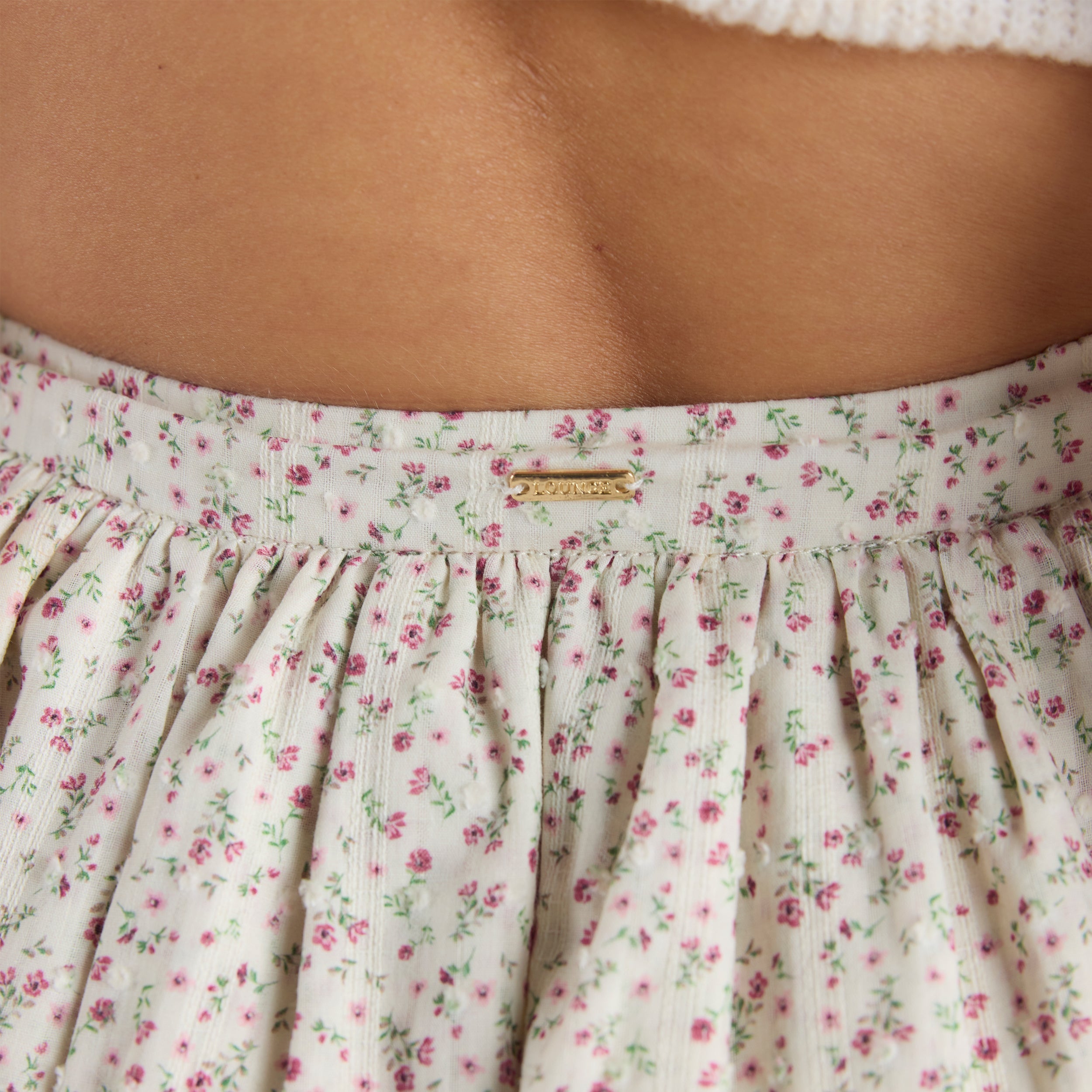 Doppellagiger Rock | Doppellagiger Rock - Blumencreme